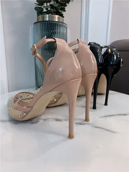 2021 nuevo estilo de la moda las mujeres de las bombas de desnudos de patentes de cuero cristal de Criss-Cross punto de dedo del pie zapatos de tacón alto zapatos de fiesta zapatos