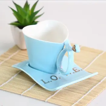 Nuevo directo de ventas creativas en forma de corazón de cerámica taza de café Europeo corazón en forma de taza de té de pareja taza taza taza de café