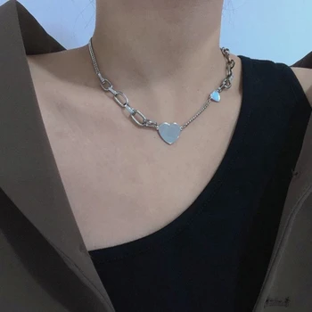 Coreano Elegante Imitación De Perlas Redondas De Metal De La Cadena Gargantilla De Joyería De Las Mujeres De Las Niñas De La Moda De La Mariposa Collar De Bisutería 2021