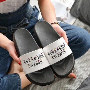 Mujeres zapatillas versión coreana Cosas más extrañas que la impresión de Cartas de impresión Harajuku Mujeres Zapatos de Playa zapatillas para mujer