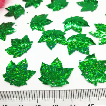 30g/lote de Arce de Lentejuelas 22 mm de PVC Paillettes para Manualidades de Costura, DIY Hojas Con 2 Agujeros de Láser Verde Holograma de la Decoración de la Navidad