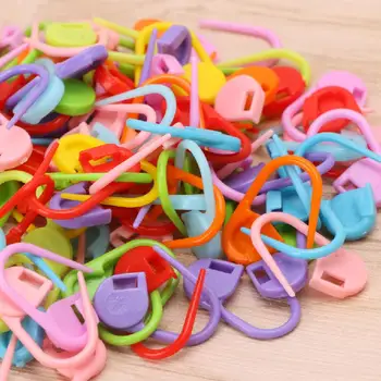 100Pcs Colorful Plastic Knitting Stitch Markers Crochet Locking Tool Craft Ring Holder