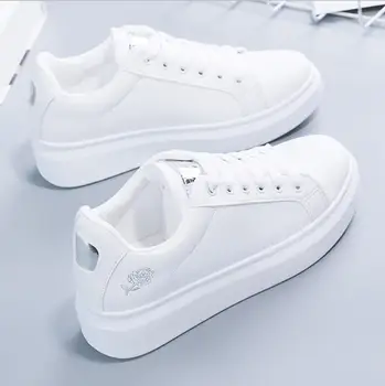 2021 Mujeres Zapatos Casual Primavera Nueva Moda de Zapatillas Blancas de Lujo Transpirable Flor Diseñador Vulcanizar Zapatillas de deporte para las Mujeres